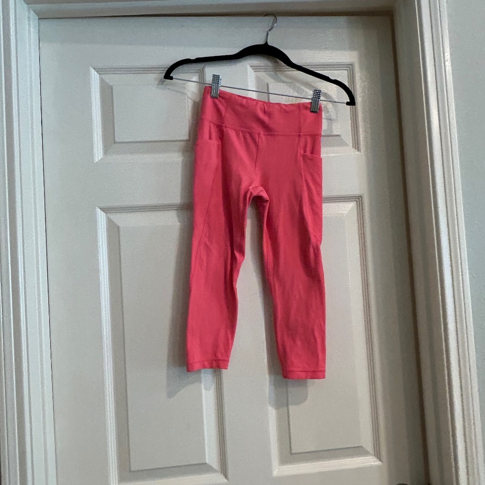 Kids Coral Capri athleta leggings